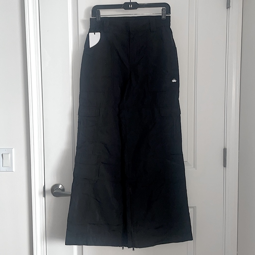 Alo High-Waist Ski-Moto Puffer Pant